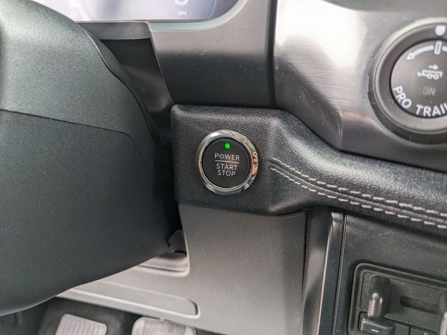 2024 Ford F-150 Lightning Flash