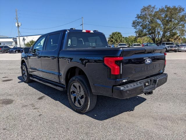 2025 Ford F-150 Lightning Flash