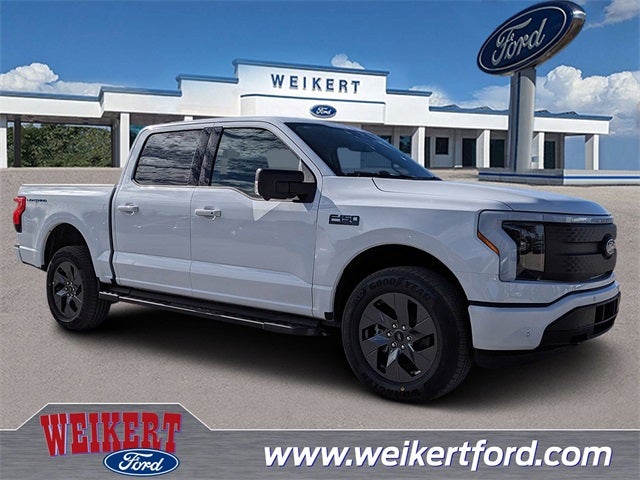2025 Ford F-150 Lightning Flash