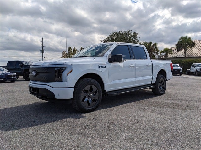 2025 Ford F-150 Lightning Flash