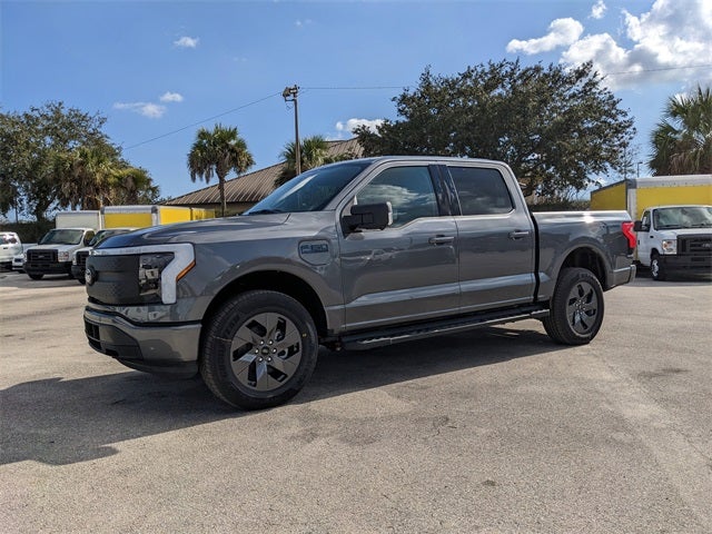 2025 Ford F-150 Lightning Flash