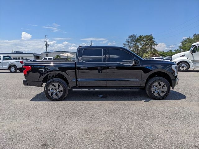 2025 Ford F-150 Lightning Lariat