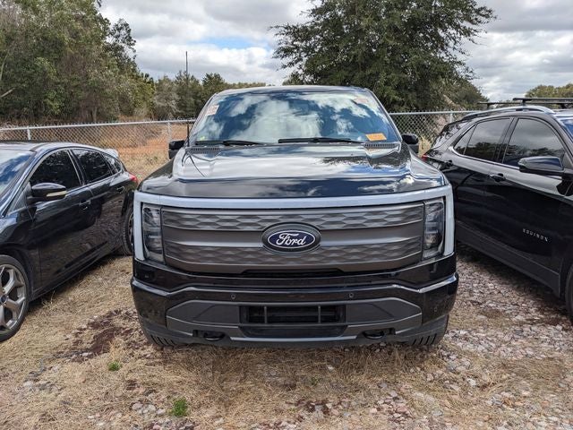 2025 Ford F-150 Lightning Lariat