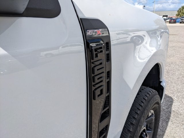 2027 Ford F-250SD XL