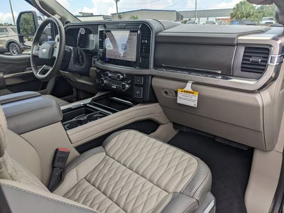 2027 Ford F-250SD Platinum