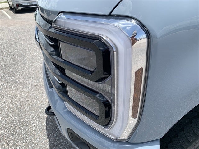 2025 Ford F-350SD Platinum