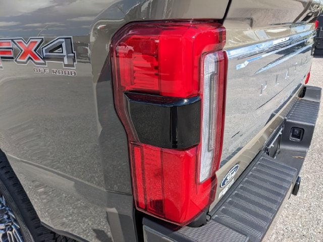 2027 Ford F-350SD Platinum