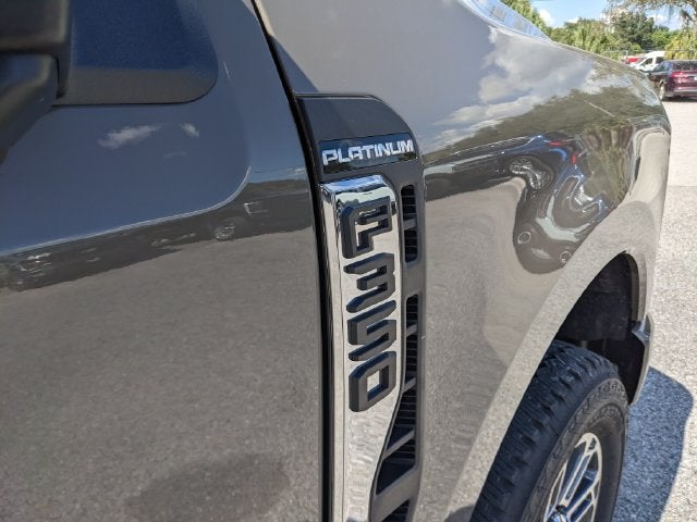 2027 Ford F-350SD Platinum