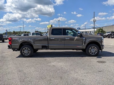 2027 Ford F-350SD Platinum