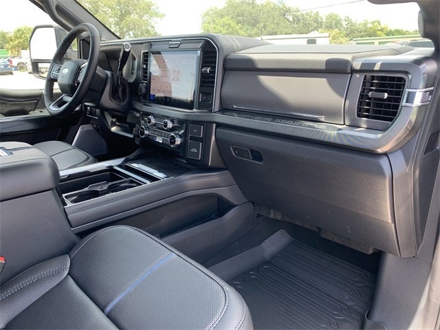 2025 Ford F-350SD Platinum