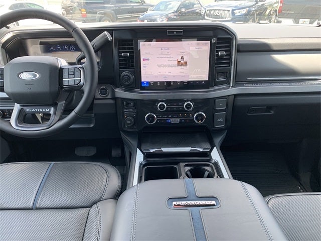 2025 Ford F-350SD Platinum