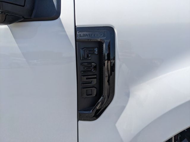 2022 Ford F-350SD Limited
