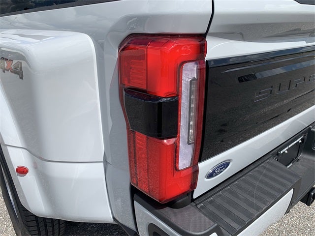 2026 Ford F-350SD Platinum DRW