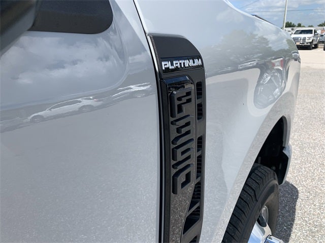 2026 Ford F-350SD Platinum DRW