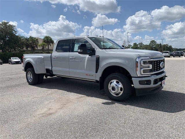 2026 Ford F-350SD Platinum DRW