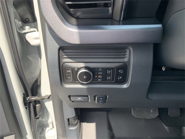 2026 Ford F-350SD Platinum DRW