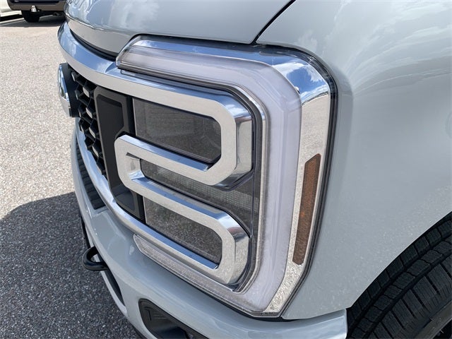 2026 Ford F-350SD Platinum DRW