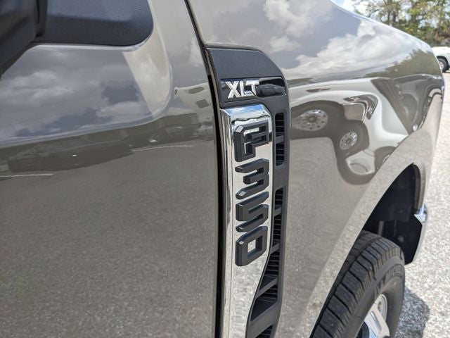 2026 Ford F-350SD XLT DRW
