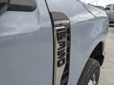 2027 Ford F-350SD Platinum DRW