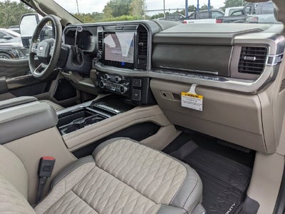 2027 Ford F-350SD Platinum DRW