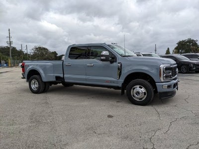 2027 Ford F-350SD Platinum DRW