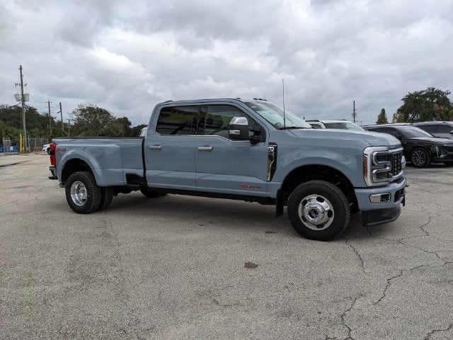 2027 Ford F-350SD Platinum DRW
