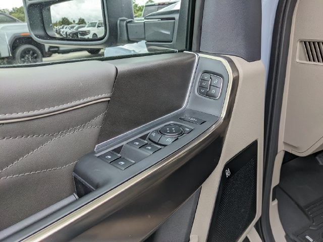 2027 Ford F-350SD Platinum DRW