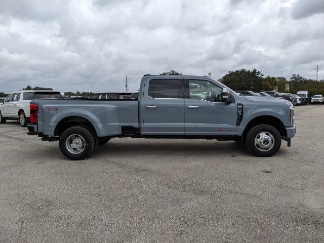2027 Ford F-350SD Platinum DRW