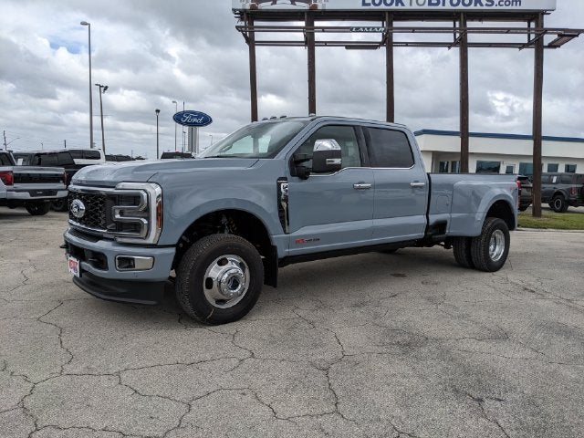 2027 Ford F-350SD Platinum DRW