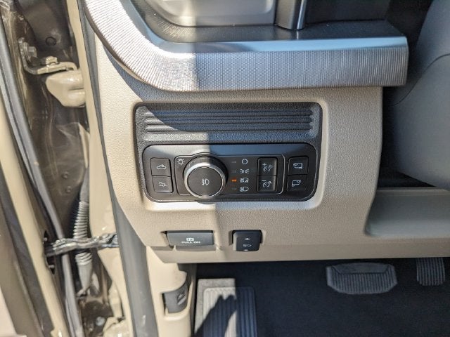 2027 Ford F-350SD Platinum DRW