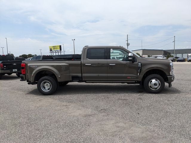 2026 Ford F-350SD Platinum DRW