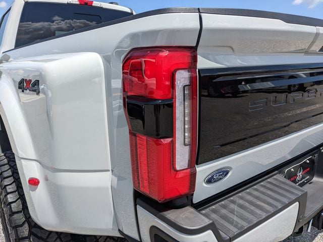 2026 Ford F-350SD Platinum DRW