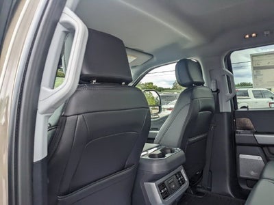 2027 Ford F-350SD Lariat DRW