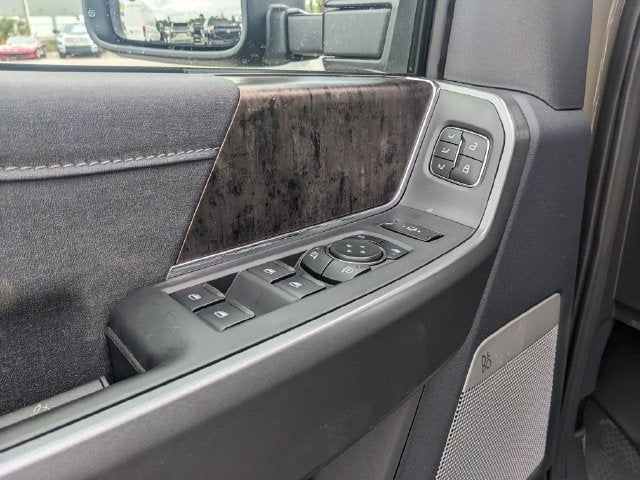 2027 Ford F-350SD Lariat DRW