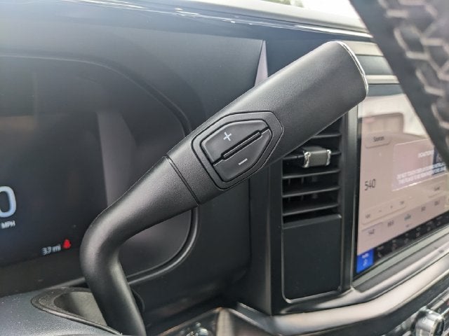 2027 Ford F-350SD Lariat DRW