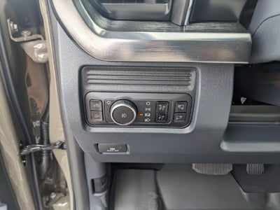 2027 Ford F-350SD Lariat DRW