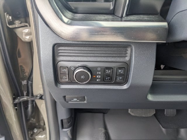 2027 Ford F-350SD Lariat DRW