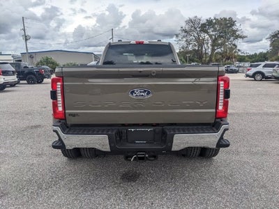 2027 Ford F-350SD Lariat DRW