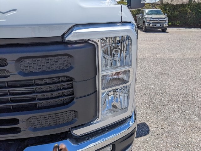 2027 Ford F-350SD XL DRW