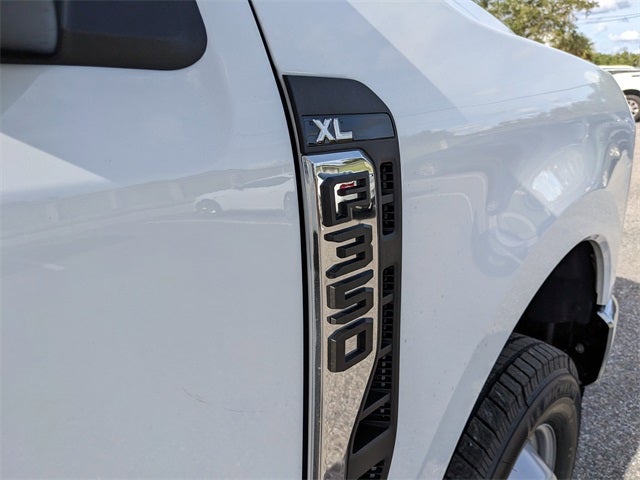 2026 Ford F-350SD XL DRW