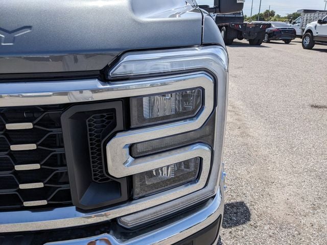 2026 Ford F-350SD Lariat DRW