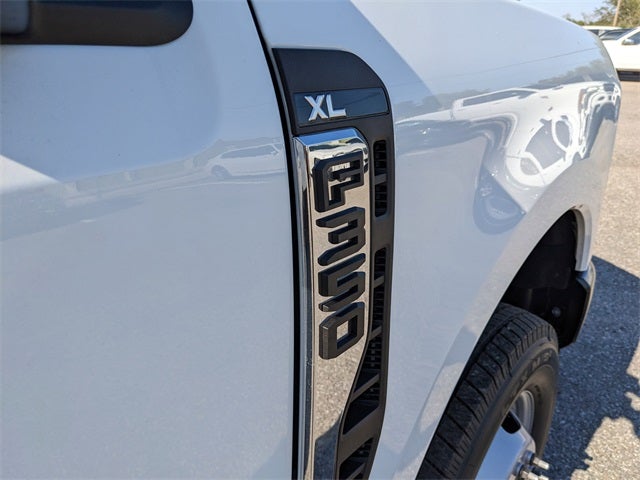 2026 Ford F-350SD XL DRW