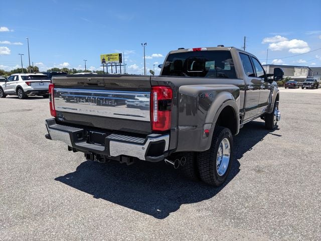 2026 Ford F-450SD Platinum DRW