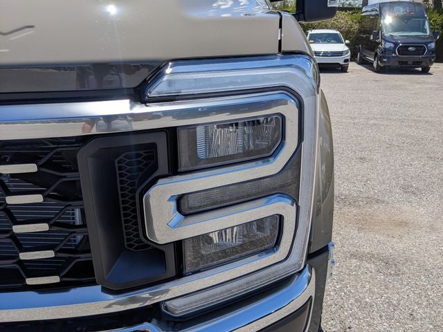 2026 Ford F-450SD Platinum DRW