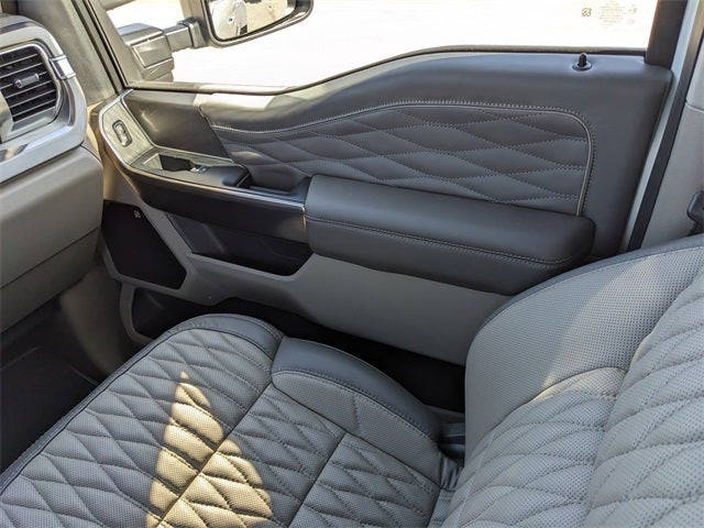 2026 Ford F-450SD Platinum DRW