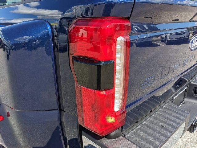 2027 Ford F-450SD Lariat DRW