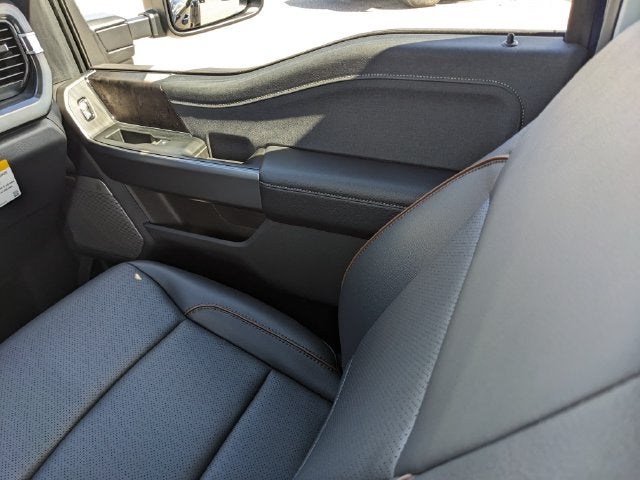 2027 Ford F-450SD Lariat DRW