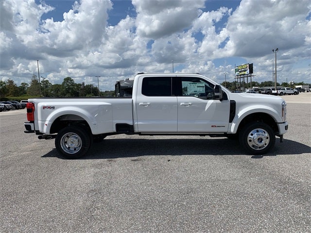 2026 Ford F-450SD Platinum DRW