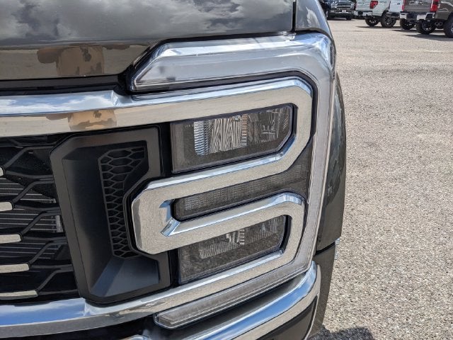 2027 Ford F-450SD Lariat DRW