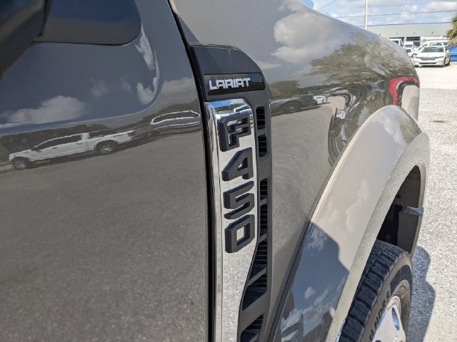 2027 Ford F-450SD Lariat DRW